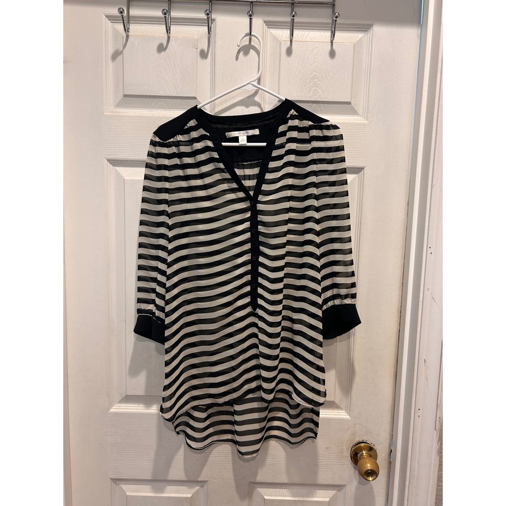 LC Lauren Conrad Black White Striped Chiffon Tunic Blouse V-Neck L Puff Sleeve